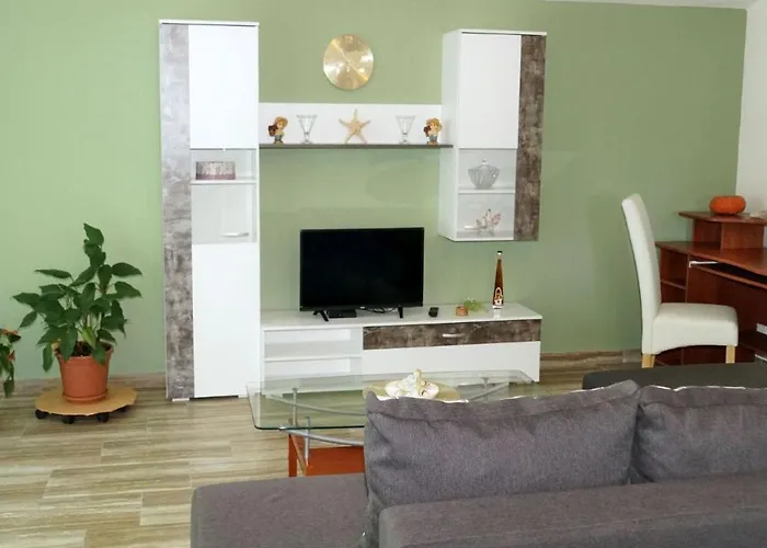 Lavanda With Three Bedrooms - Ta Leut Agency Lejlighed *